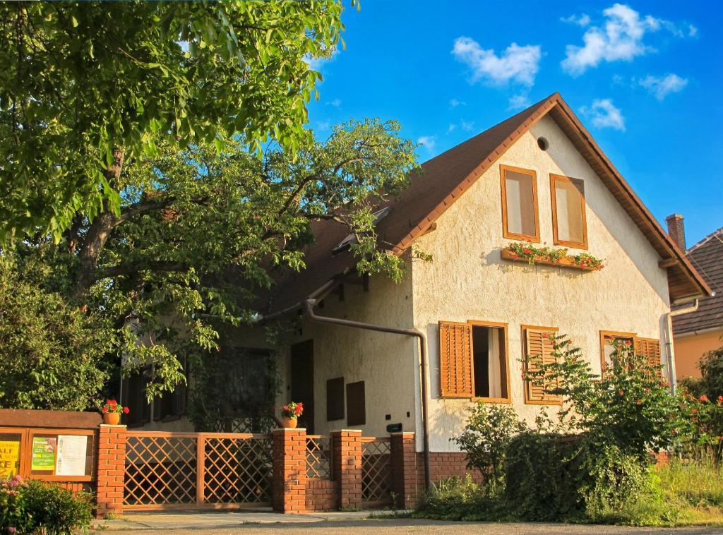 Foki Apartman Sopron Esterno foto